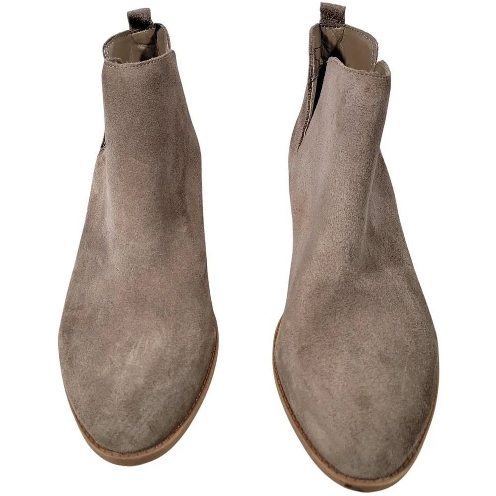 Steve Madden Suede Ankle Booties Taupe‎ V Cut Out Perforated Heel Shoes 9 NEW